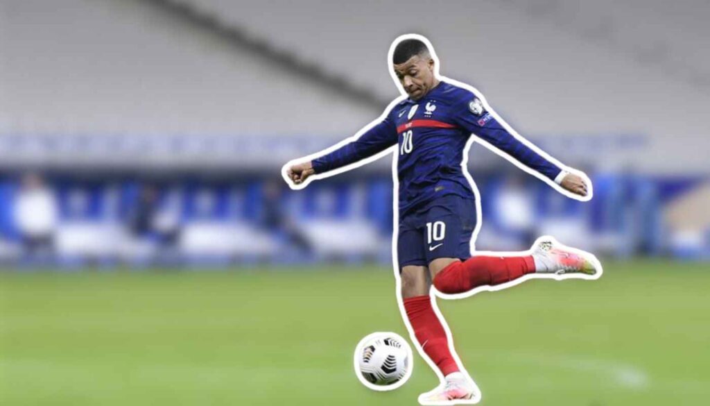 France's Kylian Mbappe is one of the main Golden Boot contenders at Qatar 2022.