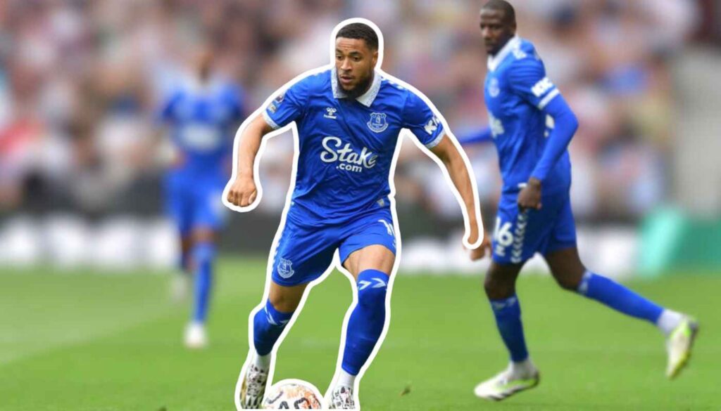Arnaut Danjuma playing for Everton.